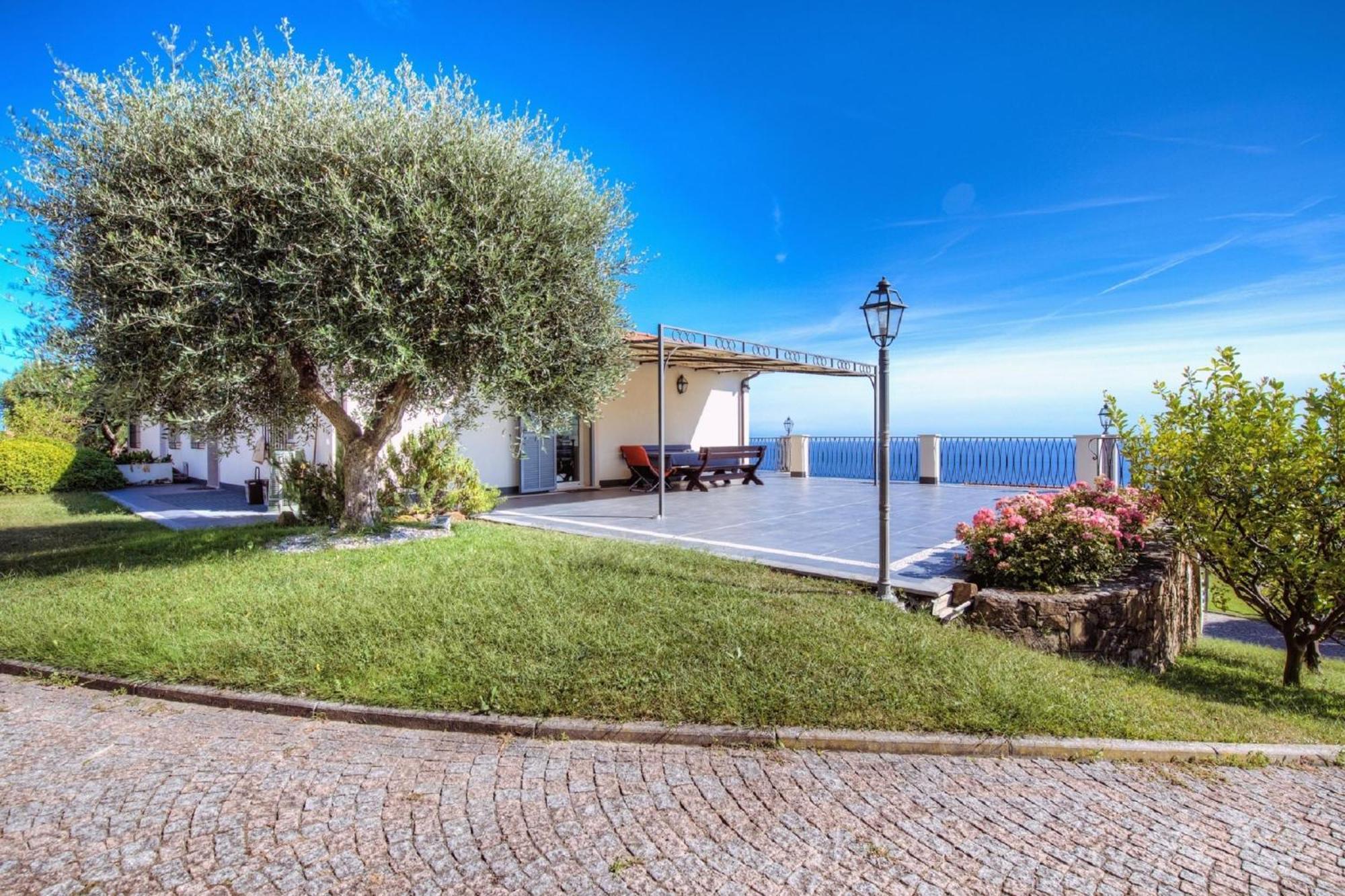 Villa Lucia Riviera Dei Fiori Pool - Happy Rentals Sanremo Exterior photo