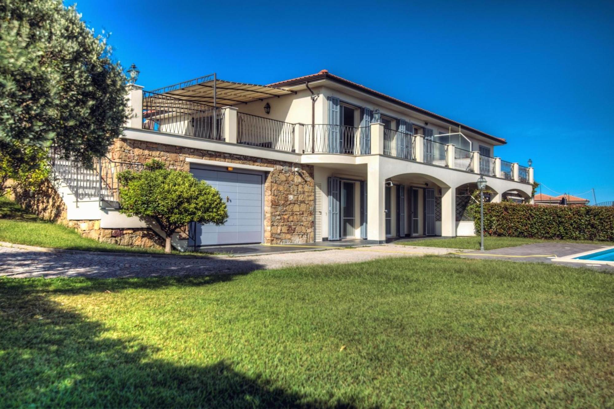 Villa Lucia Riviera Dei Fiori Pool - Happy Rentals Sanremo Exterior photo