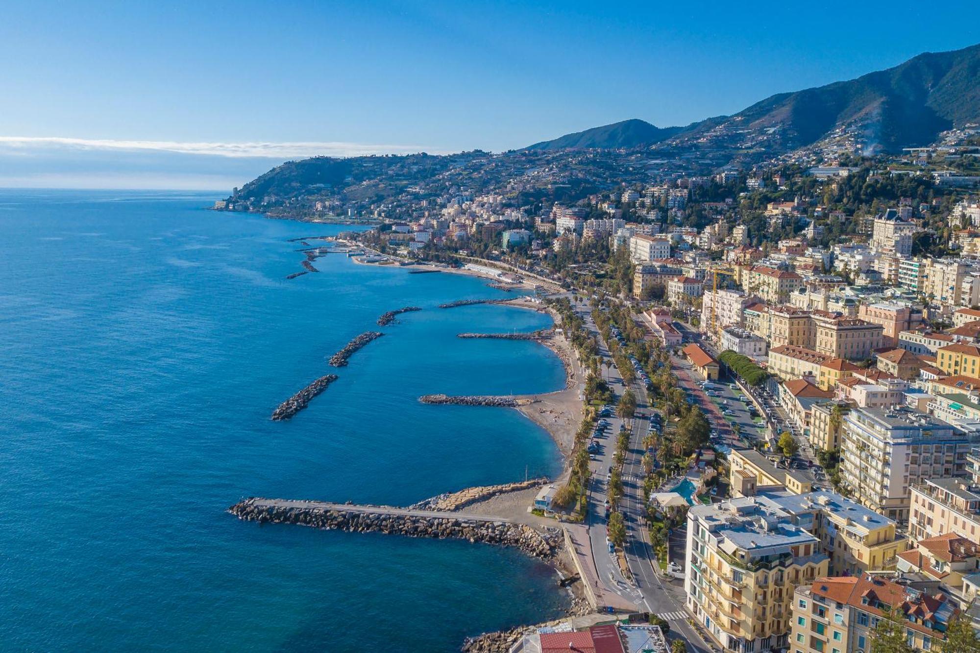 Villa Lucia Riviera Dei Fiori Pool - Happy Rentals Sanremo Exterior photo
