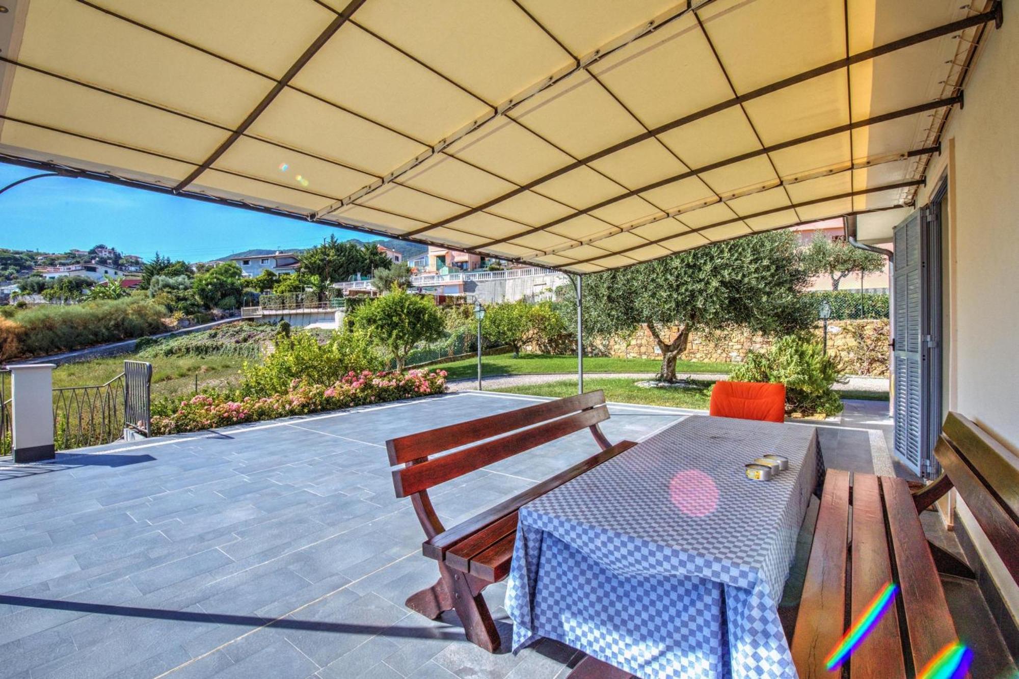 Villa Lucia Riviera Dei Fiori Pool - Happy Rentals Sanremo Exterior photo